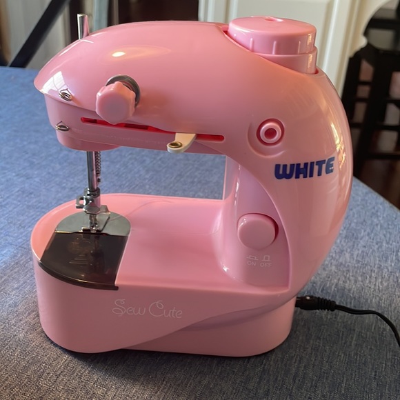 Pink Lillian Vernon Sew Cute Beginner Sewing Machine - Picture 2 of 10